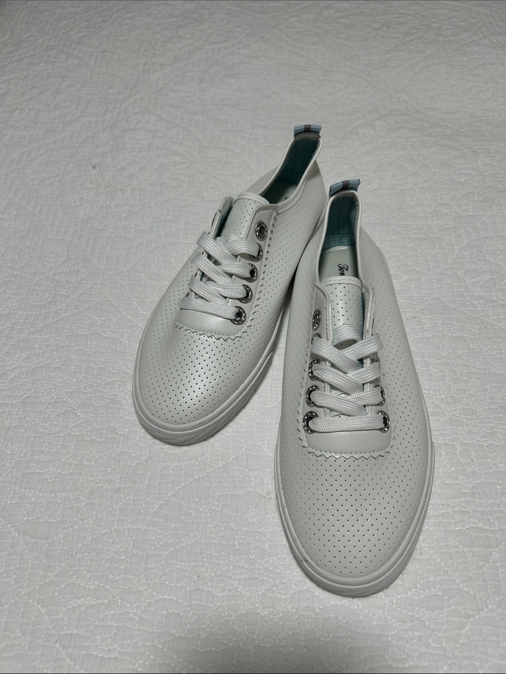 Tommy Bahama Perforated Leather Lace up Sneakers with Rhinestone Detail